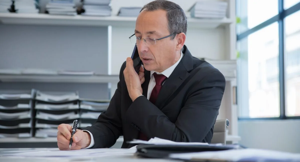 Comment contacter l’assurance maladie efficacement : numéros, démarches et conseils pratiques ?